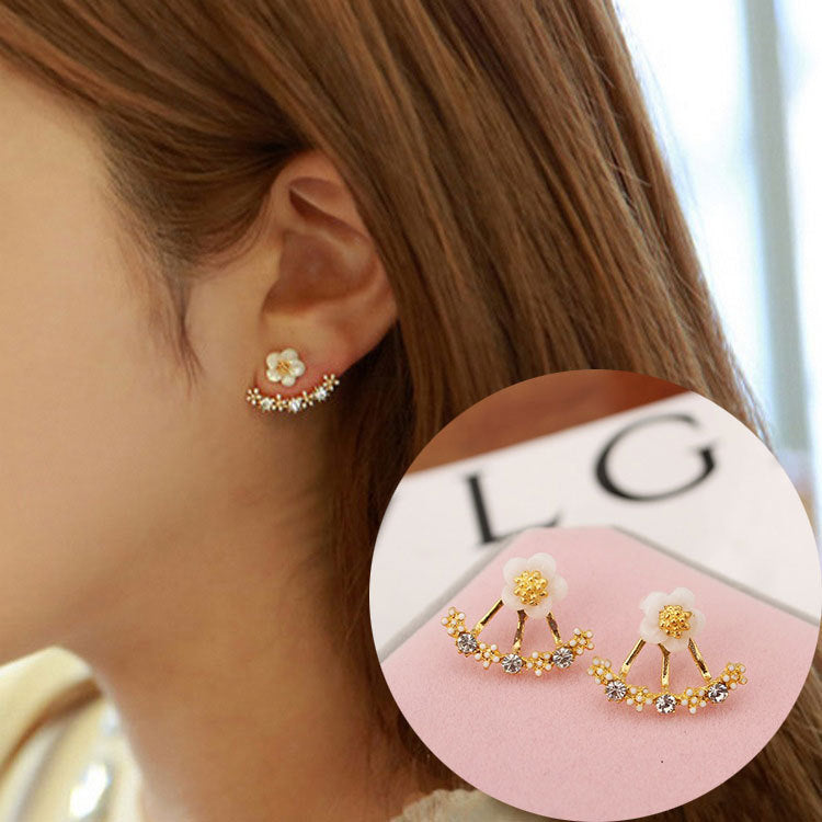 Color: Rose Gold - Female little daisy flower pearl earrings