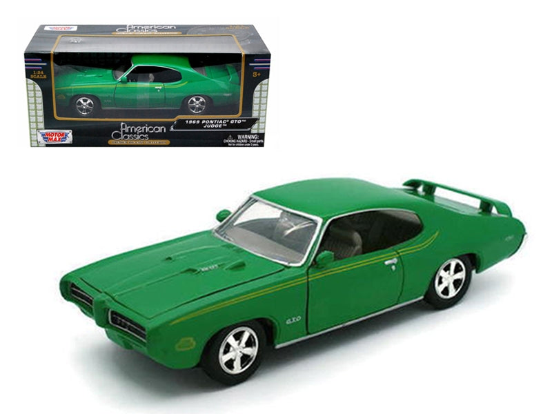1969 Pontiac GTO Judge Green with Stripes 1/24 Diecast Model Car by Motormax FSSA Global B